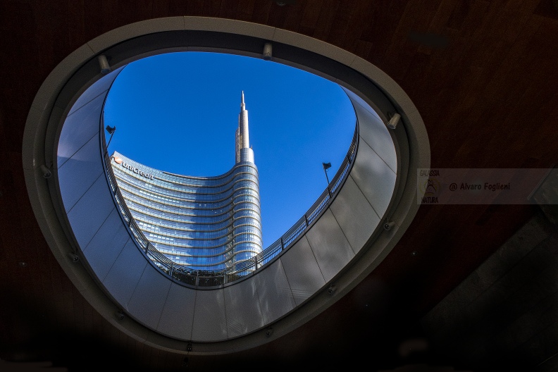 Torre Unicredit - Piazza Gae Aulenti - Milano IMG_0417 copia.jpg