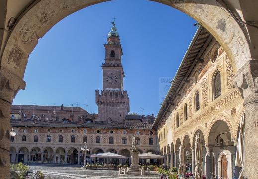 Vigevano - Piazza Ducale