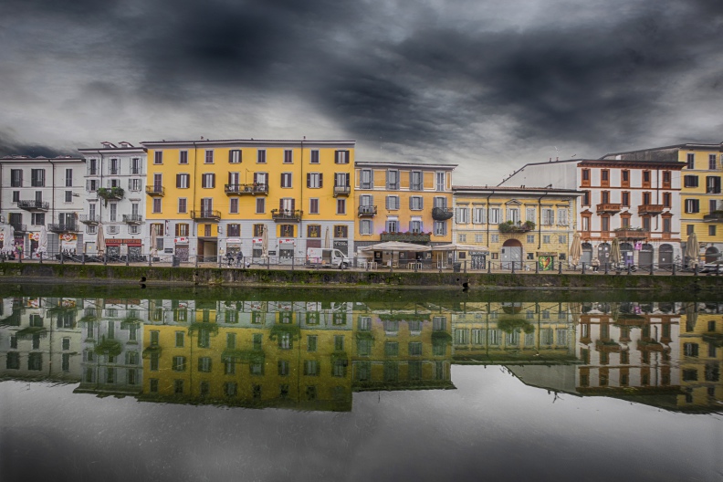 MiIano - Naviglio con cielo tempestoso.jpg