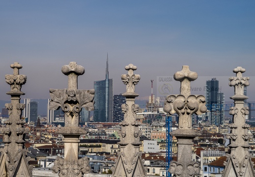 MIlano - Duomo - Vista sui grattacieli    