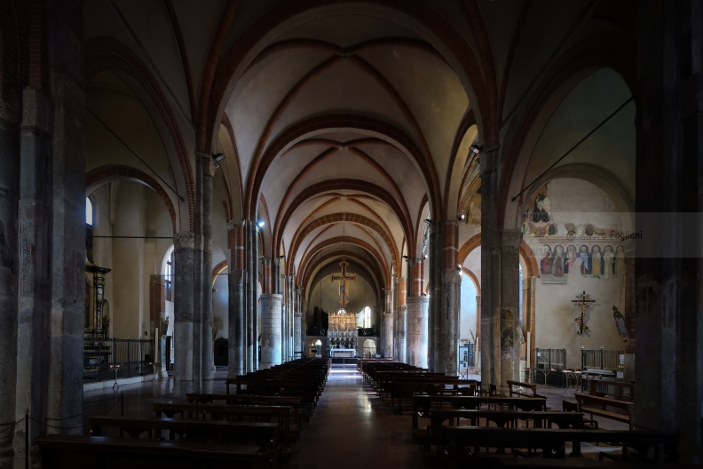 Milano - Chiesa Sant'Eustorgio.jpg