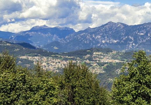 Roncola - Vista su Berbenno  