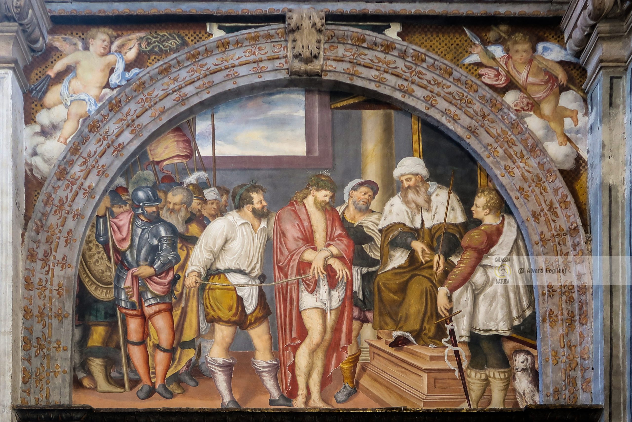 San Maurizio al Monastero Maggiore affreschi; Cappella Sistina di Milano; arte sacra fotografia; consigli tecnici fotografia chiesa