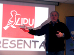 Alvaro durante una conferenza LIPU